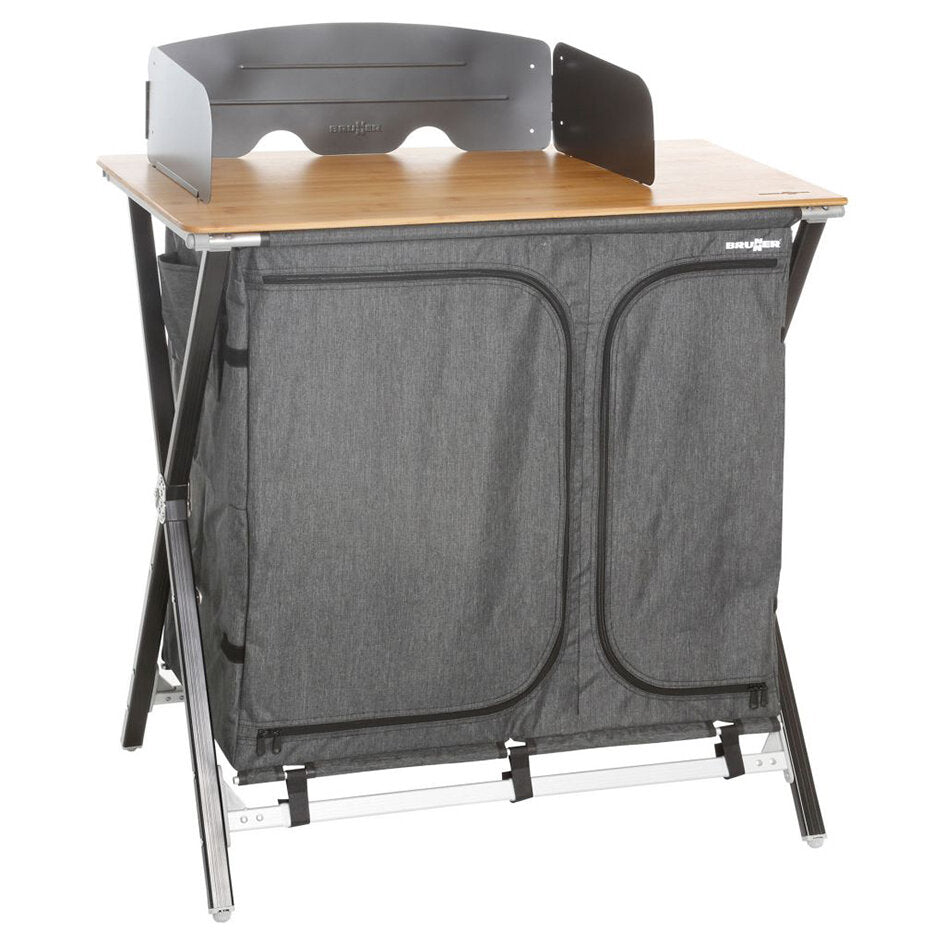 Vielzweckschrank Mercury Cross Square grau mit Holzplatte oben, grauer Stofffront, zwei Fronttaschen, Metallrahmen und stabilen Beinen