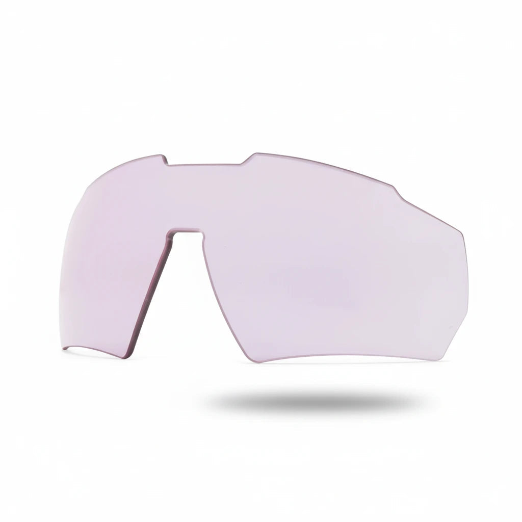 Transparent-violett getönte, halbmondförmige Ersatzlinse für GATORZ Blastshield mit asymmetrischem Schnitt und klarer.