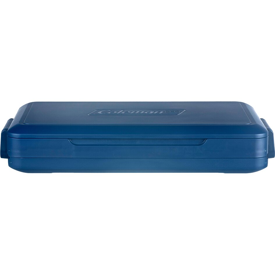 Blaue Kühlbox Snap'N Go 55QT mit geschlossenem Deckel und seitlichen Griffen, kompakte rechteckige Form