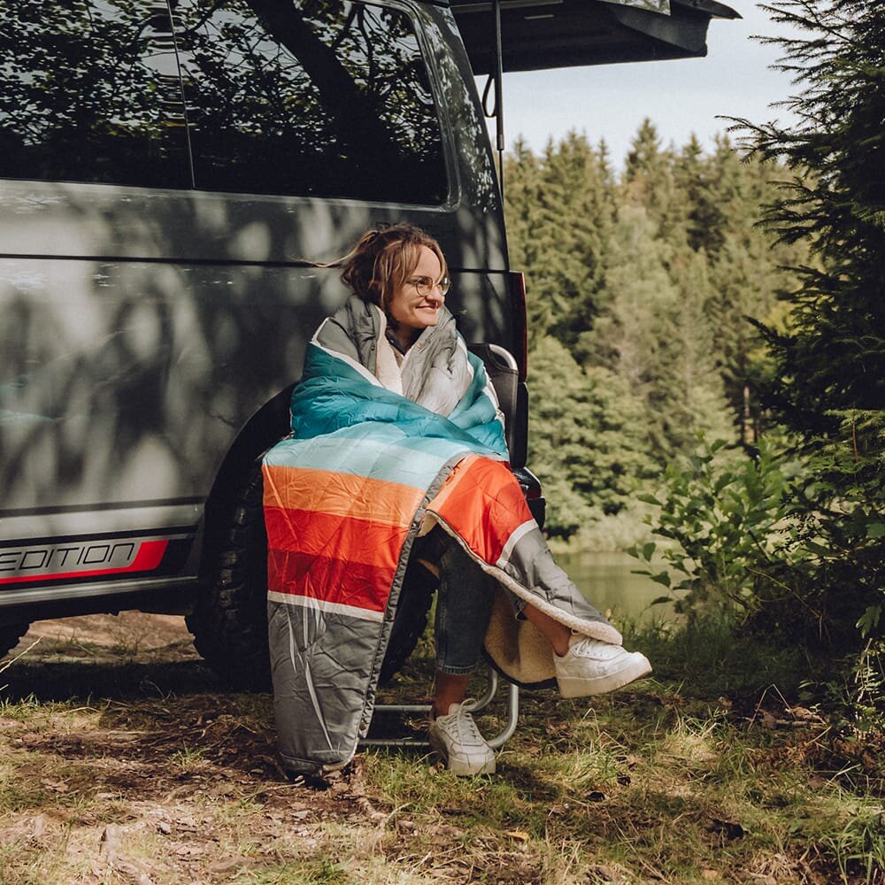 Schlafdecke PillowBlanket™, Red Stripe