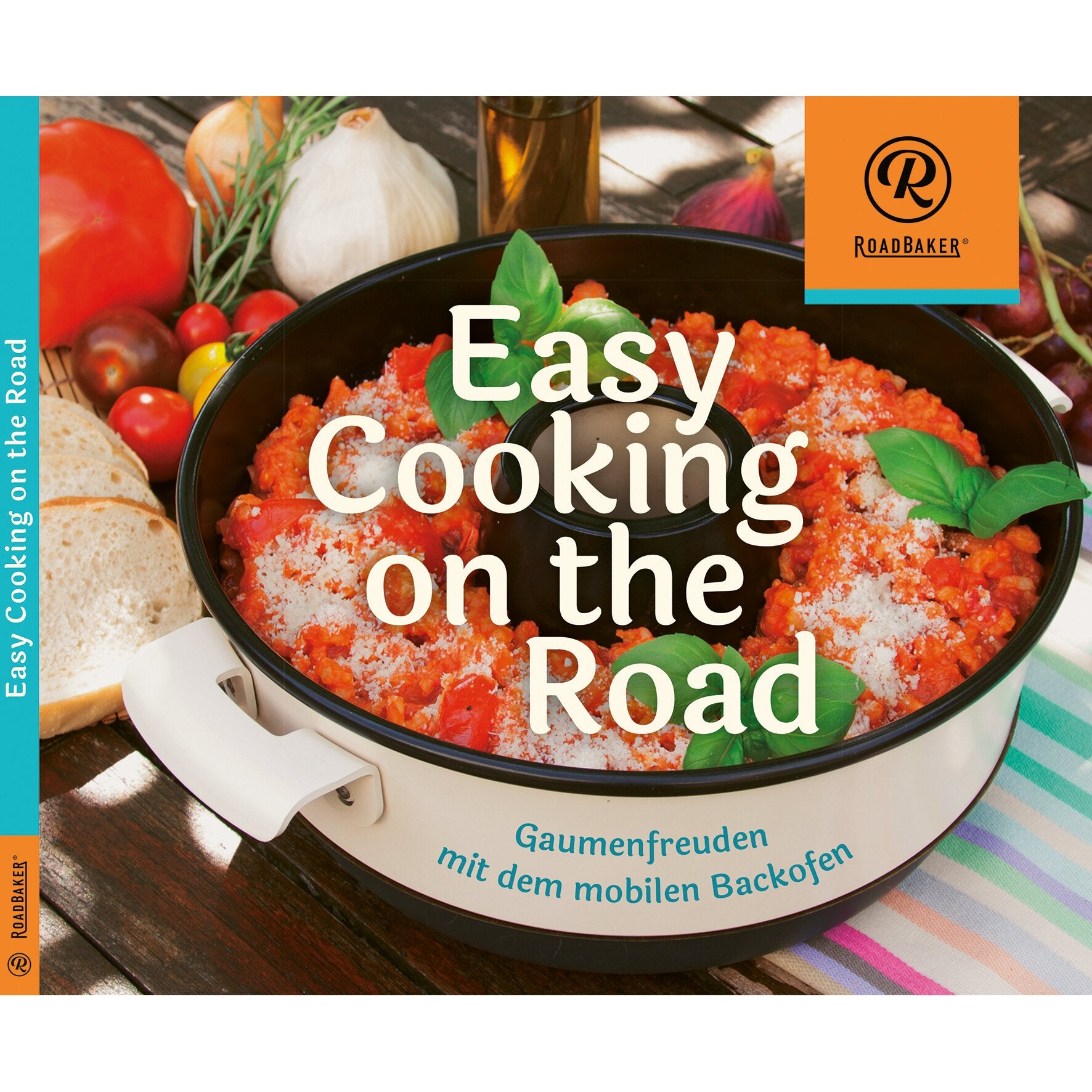 Cover des Kochbuchs Easy Cooking on the Road: runde Pfanne mit roter Tomatensauce, Basilikum und Brot; orangene RoadBaker-Logo oben rechts