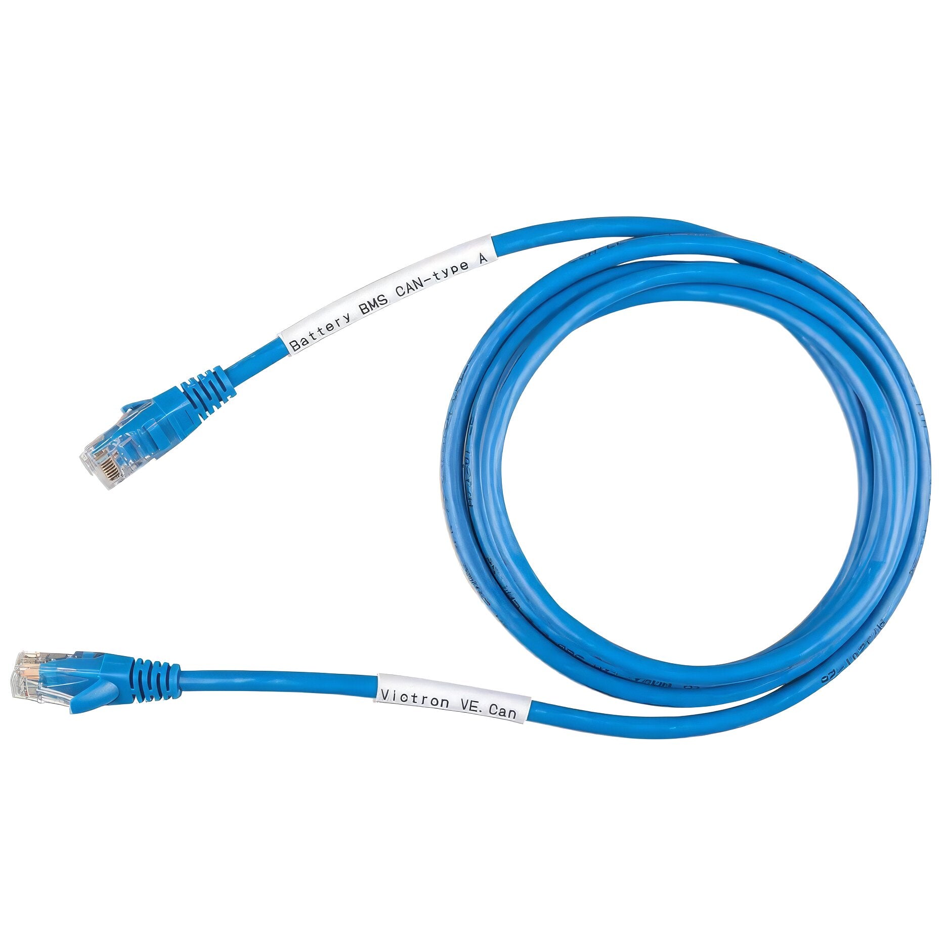 Blaues Kabel mit zwei RJ45-Steckern an den Enden, aufgewickelt, weißes Beschriftungsband lesbar CAN-type A und VE.Can