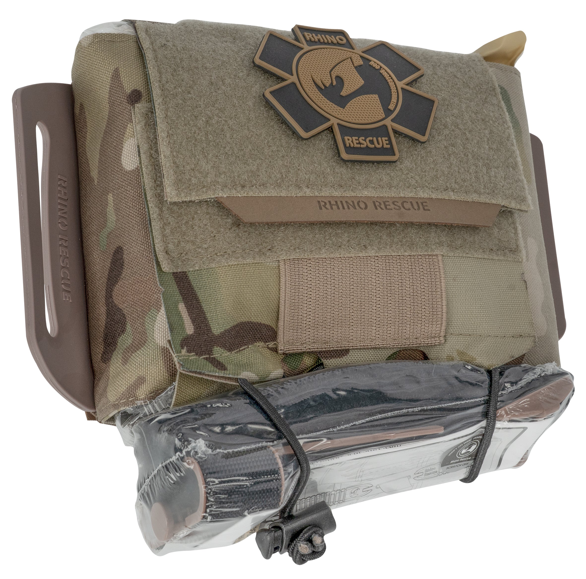Tarnfarbenes Rhino Rescue Quick Pulling IFAK Erste-Hilfe-Set mit MOLLE-Befestigung und kleinem Emblem auf der Klappe,.