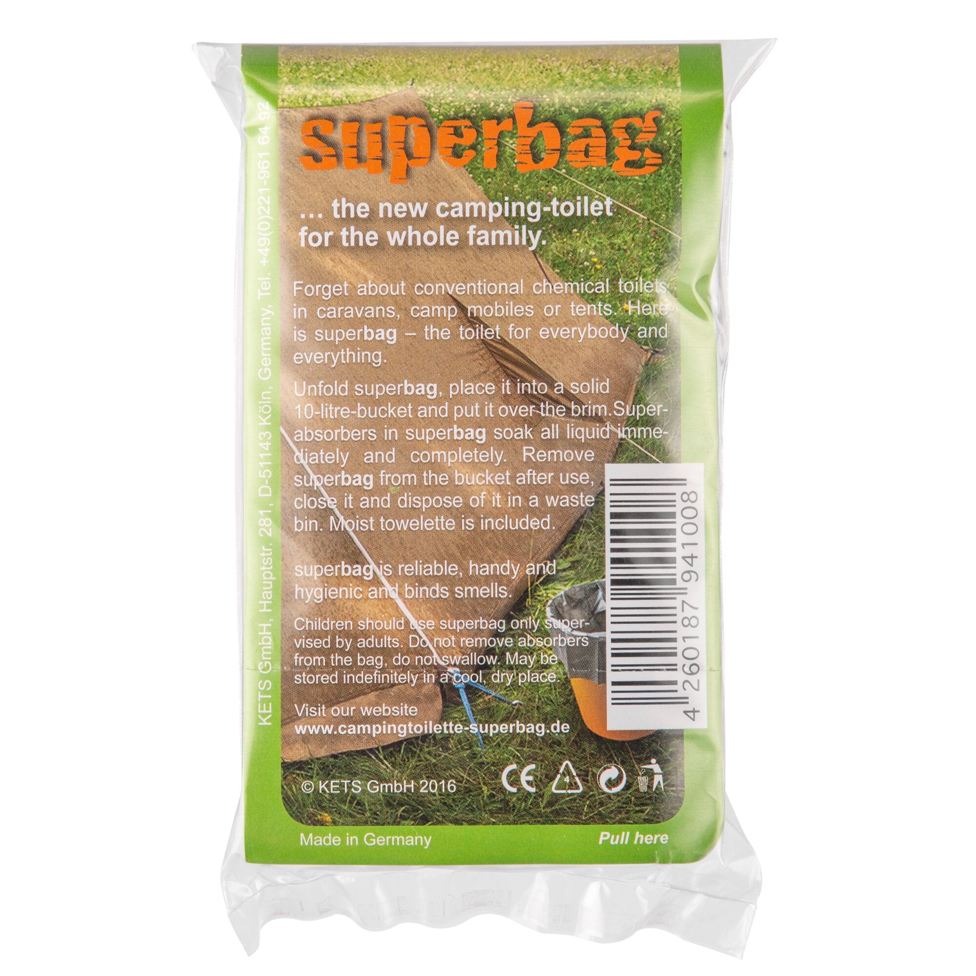 Verpackte Superbag-Toiletteneinlage in transparenter Verpackung mit grünem Rand, orangefarbenem Schriftzug superbag und Barcode rechts