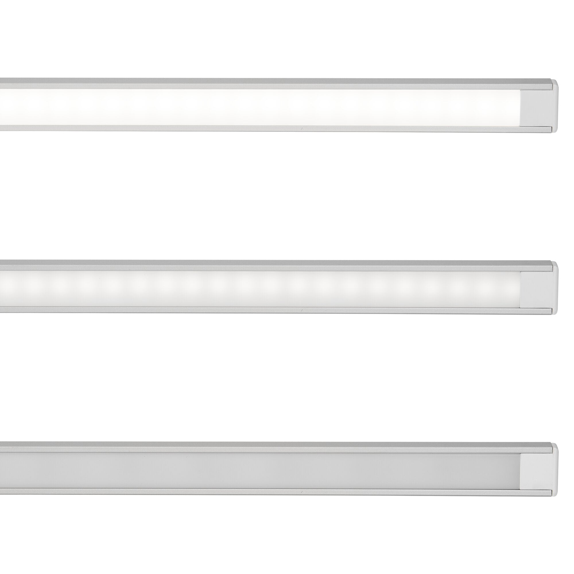 Zwei lange LED-Lichtleisten mit milchigem Diffusor in silbernem Gehäuse, geeignet für Vorzelte
