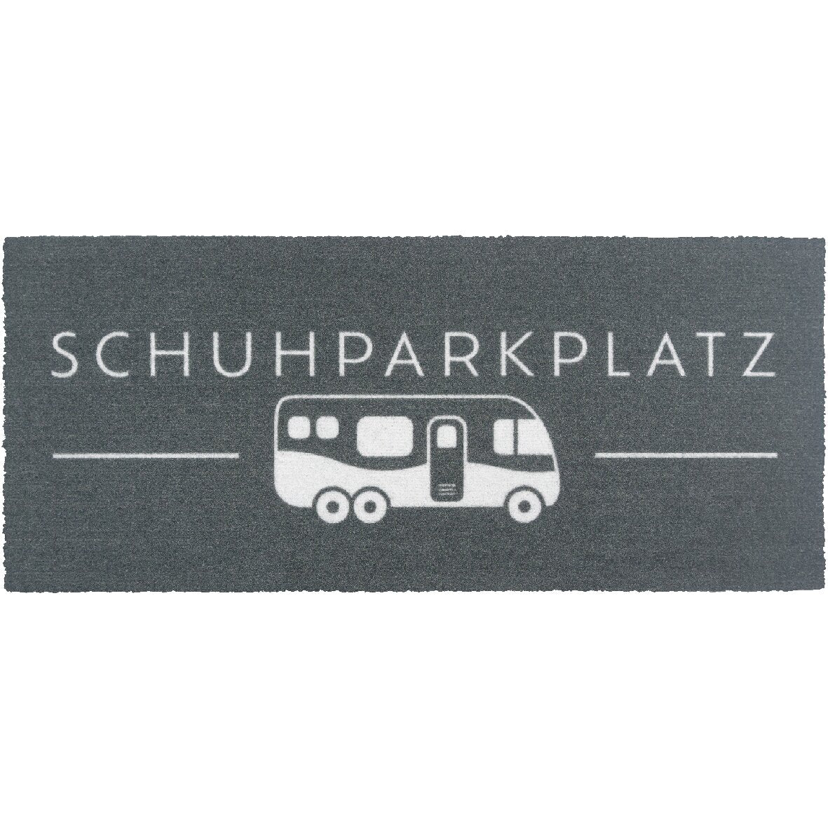 Graue Fußmatte mit dem weißen Schriftzug SCHUHPARKPLATZ und einer stilisierten Wohnmobil-Silhouette in der Mitte, flankiert von horizontalen Linien