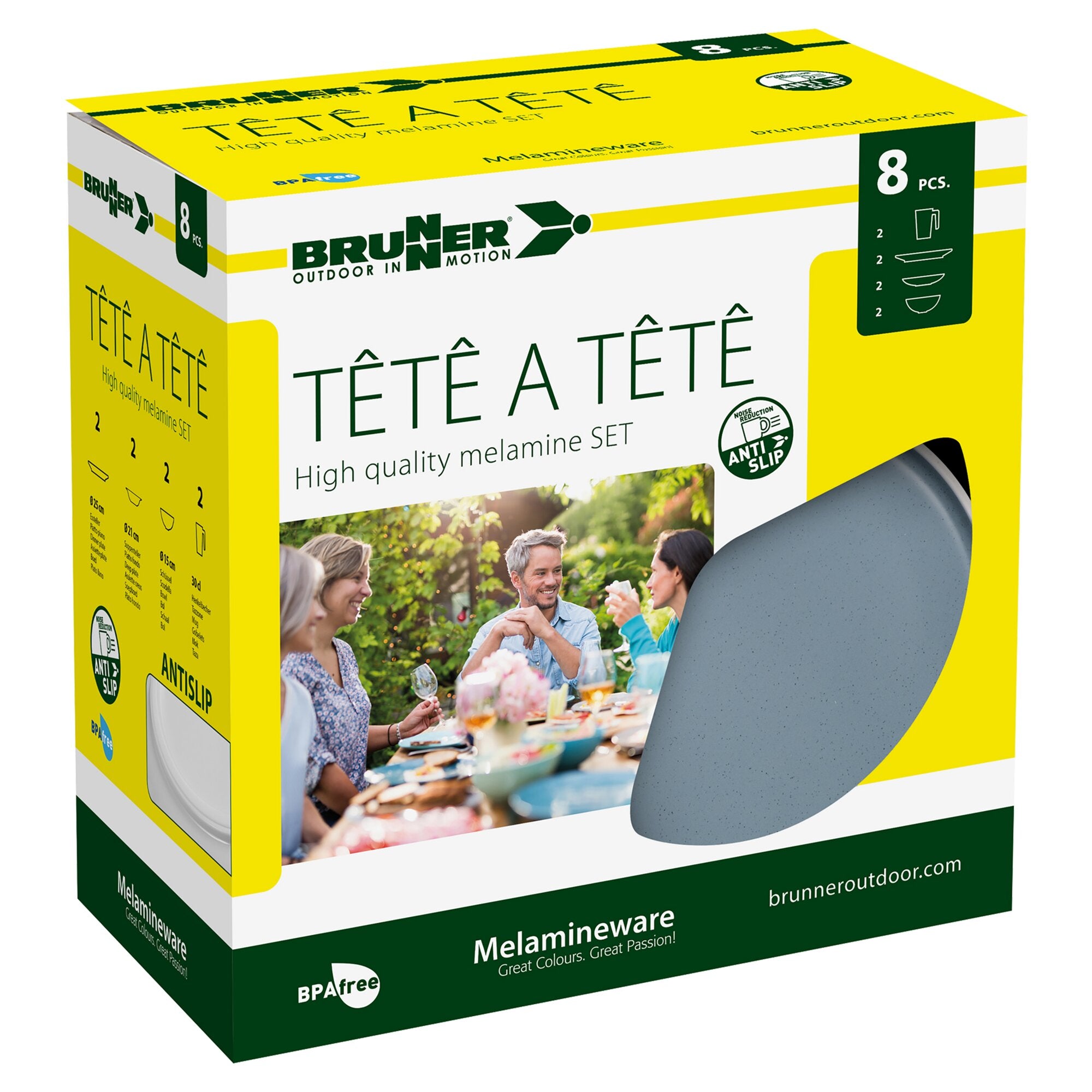 8-teiliges Melaminware-Set Tête-à-Tête Dolomit Blau von Brunner; gelb-grüne Verpackung mit Outdoor-Tischszene und grauer Teller sichtbar
