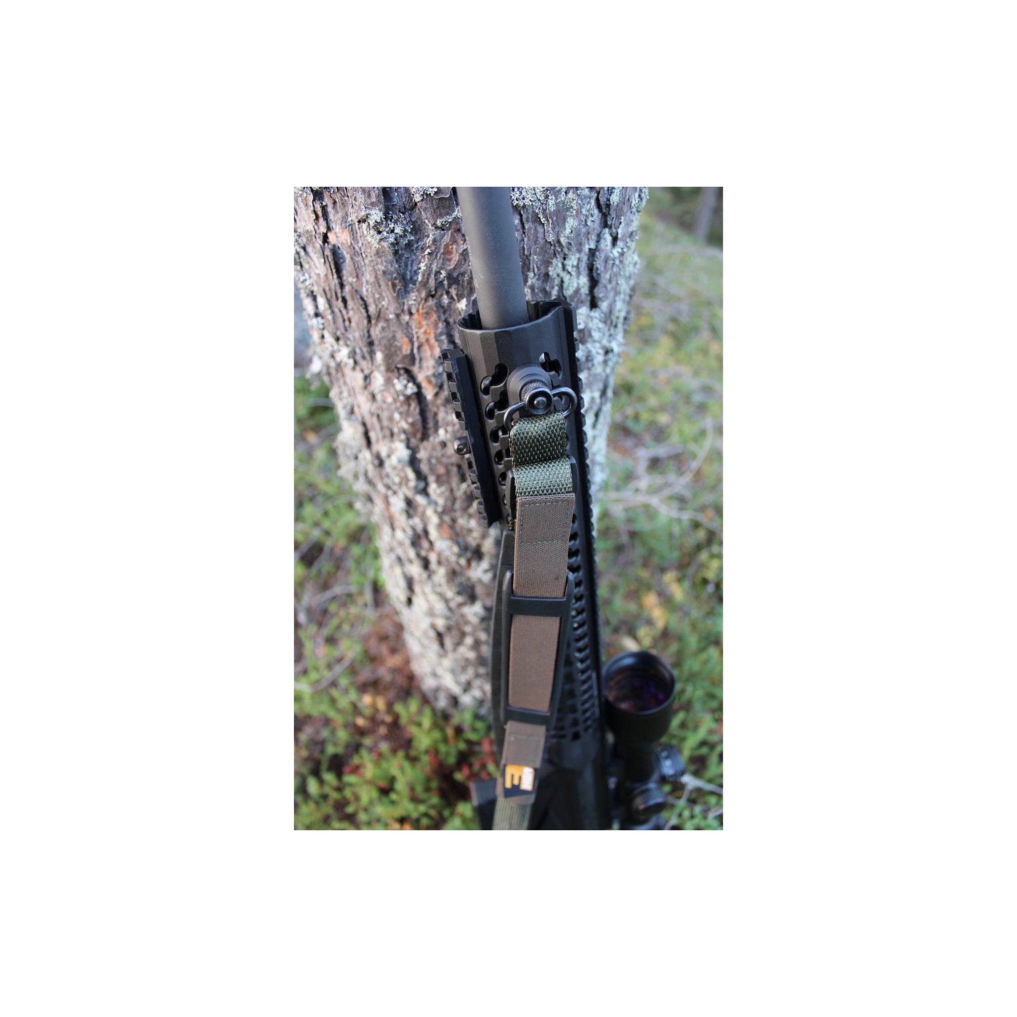 3HGR Light Harness QD-Steckverbindung an einer passenden Waffenaufnahme