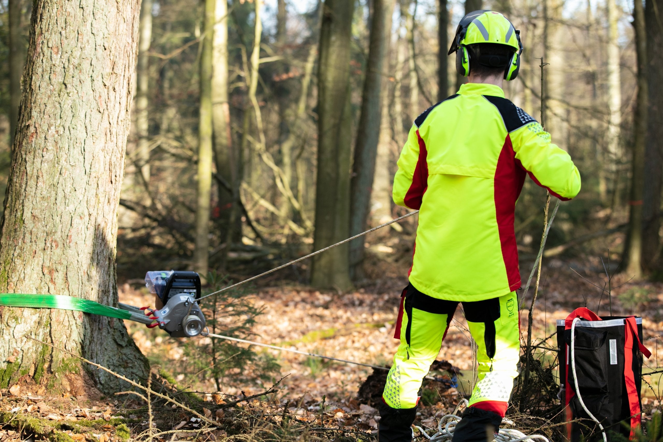 Portable WinchPortable Winch PCW3000‑Li Akku Spillwinde - Black Raptor