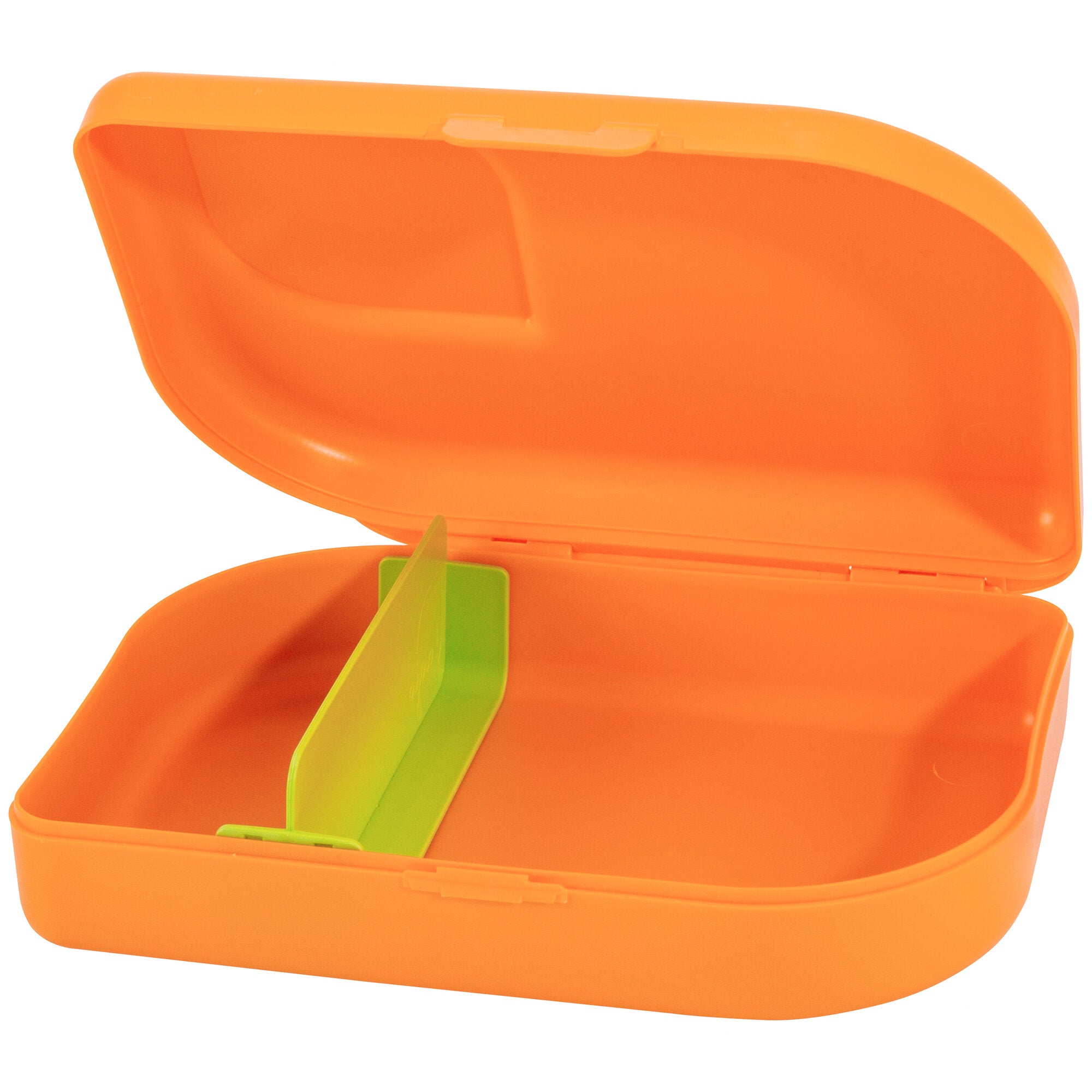 Offene orange Brotbox aus Kunststoff, Innenraum sichtbar, mit grünem Verschlussclip in der Mitte