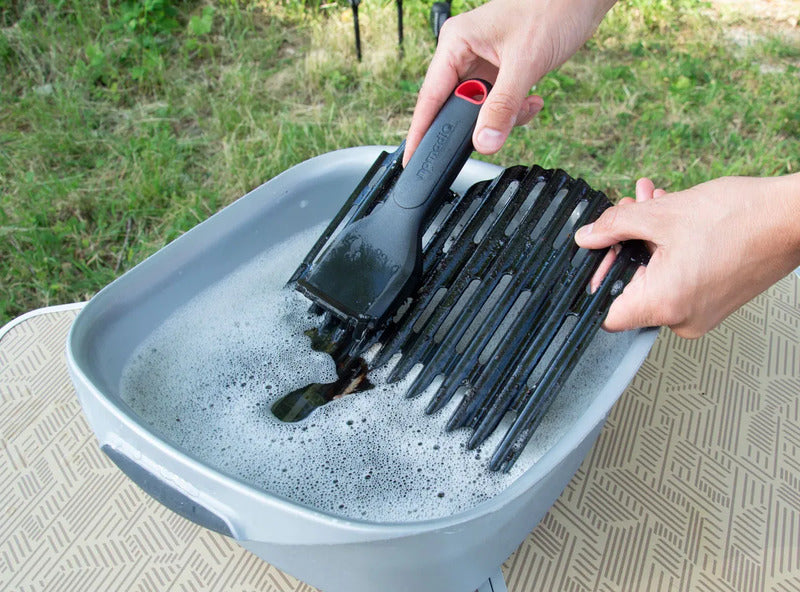 NomadiQ Cleaning-Kit – 2-teiliges Set mit Grillbürste und Tuch
