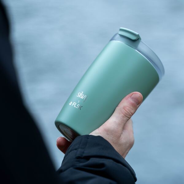 silwy Magnet-Thermobecher SAGE – 350 ml, mit Untersetzer