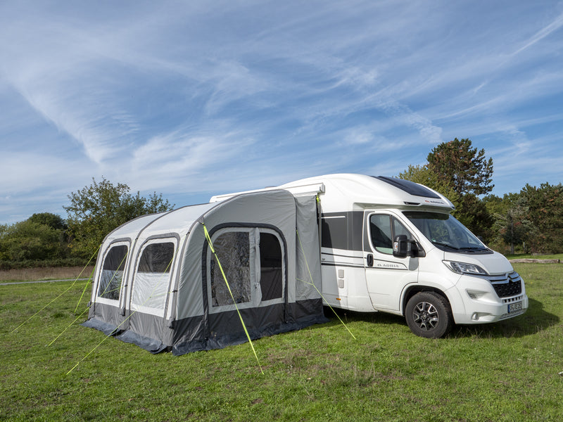 Reimo Tent Technology freistehendes Luftvorzelt TOUR PONZA AIR 390 für Reisemobile
