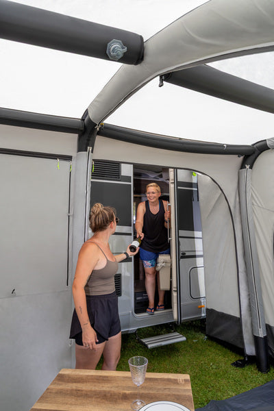 Reimo Tent Technology freistehendes Luftvorzelt TOUR PONZA AIR 390 für Reisemobile
