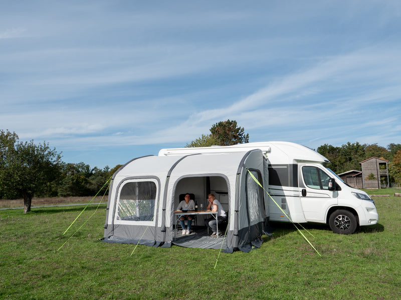 Reimo Tent Technology freistehendes Luftvorzelt TOUR PONZA AIR 390 für Reisemobile