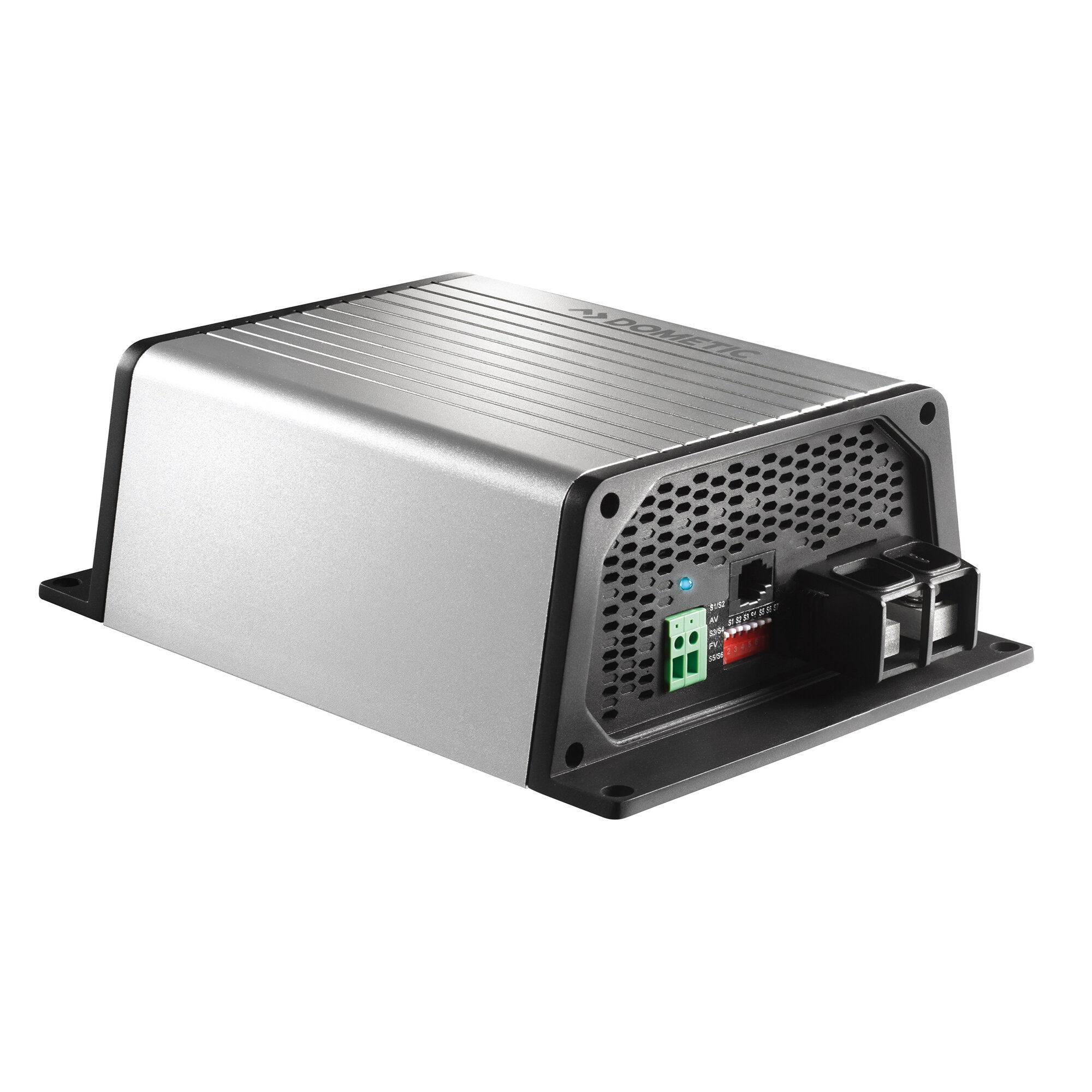 DCC Ladebooster PerfectPower 10 A in silbernem Gehäuse mit Rippen, Vorderseite mit grünem Terminalblock und blauem Status-LED
