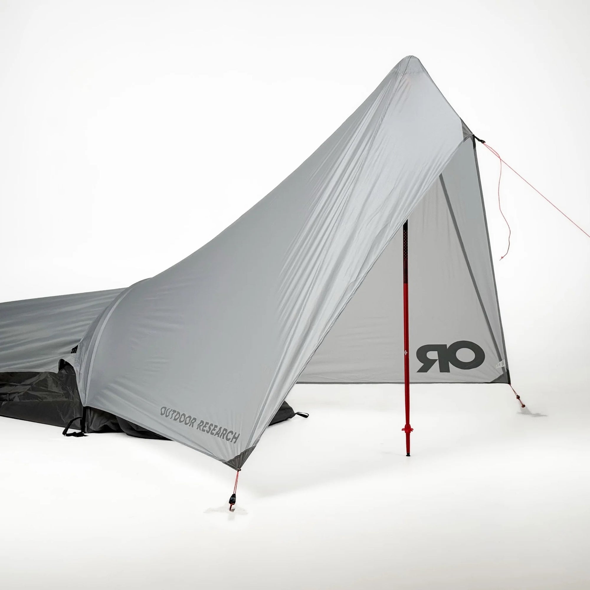 Outdoor Research Helium UL Vestibule – Vorzelt für Biwaksack – Produktansicht 1