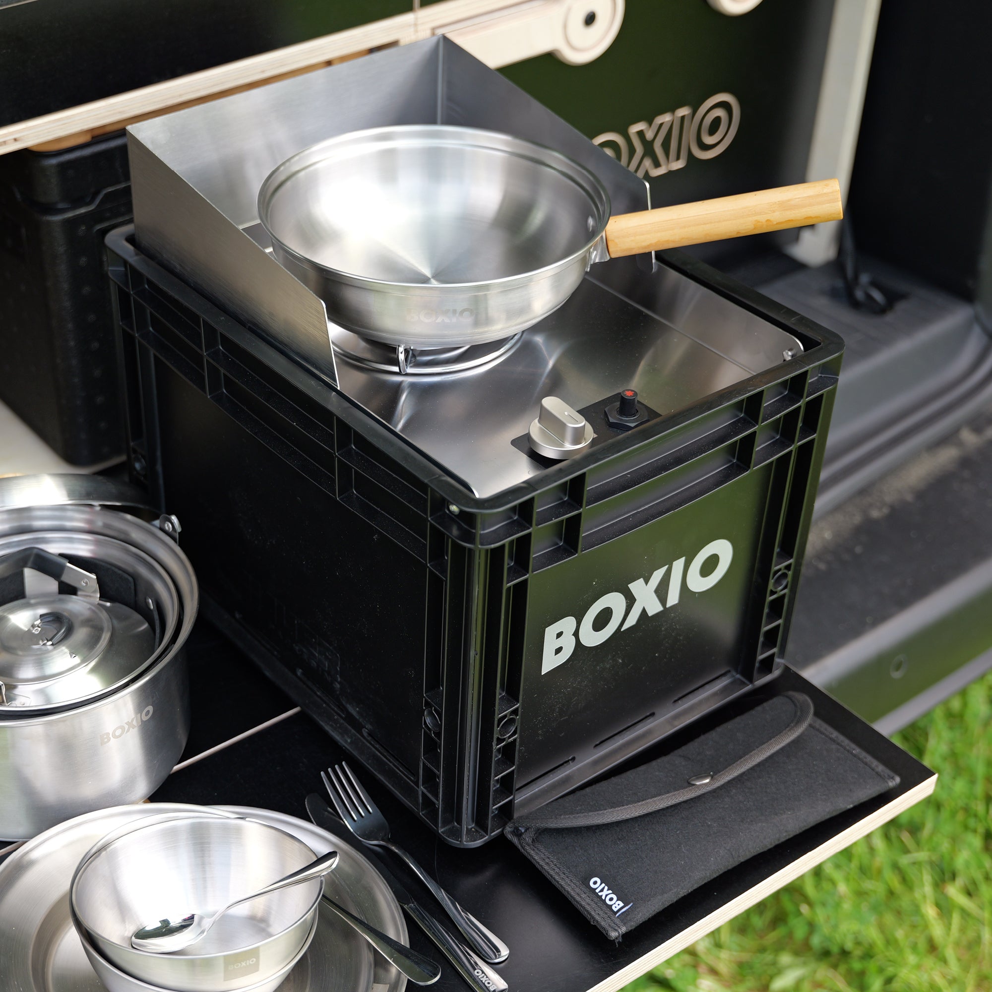 BOXIO KITCHEN PLUS I Mobile Outdoorküche mit Stehhöhe – Produktansicht 5