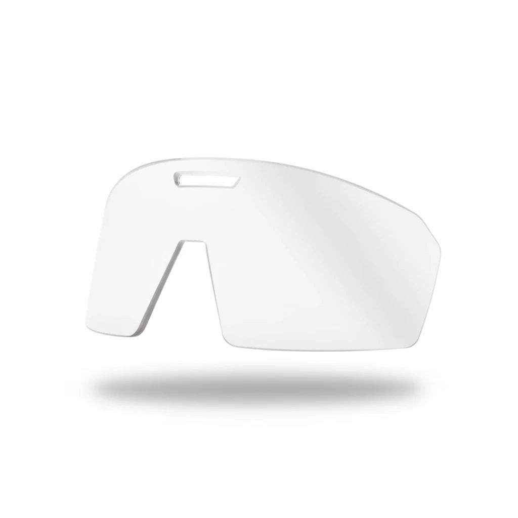Klare, gebogene Ersatzlinse für GATORZ Havok Schutzbrille mit Lüftungsschlitz oben links, nahtloses Design.