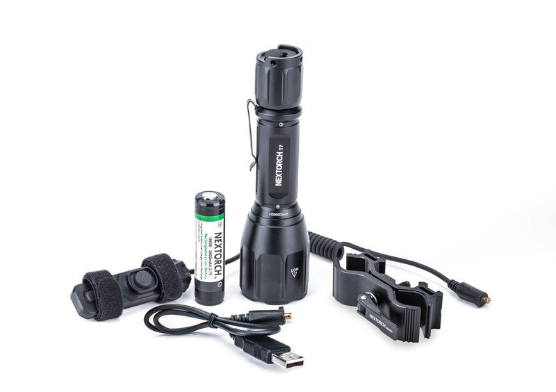 NextorchNEXTORCH T7 V2.0 SET Jagdtaschenlampe – 420 m Reichweite inkl. Halterung & Kabelschalter - Black Raptor