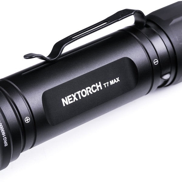 NextorchNEXTORCH T7 MAX SET Jagdtaschenlampe – 1.100 m Reichweite inkl. Halterung & Kabelschalter - Black Raptor