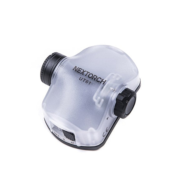 Kompaktes taktisches Helmlicht NEXTORCH UT61 mit transparent mattem Gehäuse, schwarzem Einstellknopf und.