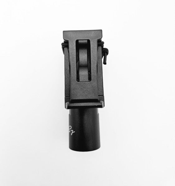Schwarzes NEXTORCH V35 Tactical Lampenholster mit Molle-kompatibler Rückseite und drehbarem Clip, kompakte Bauform.