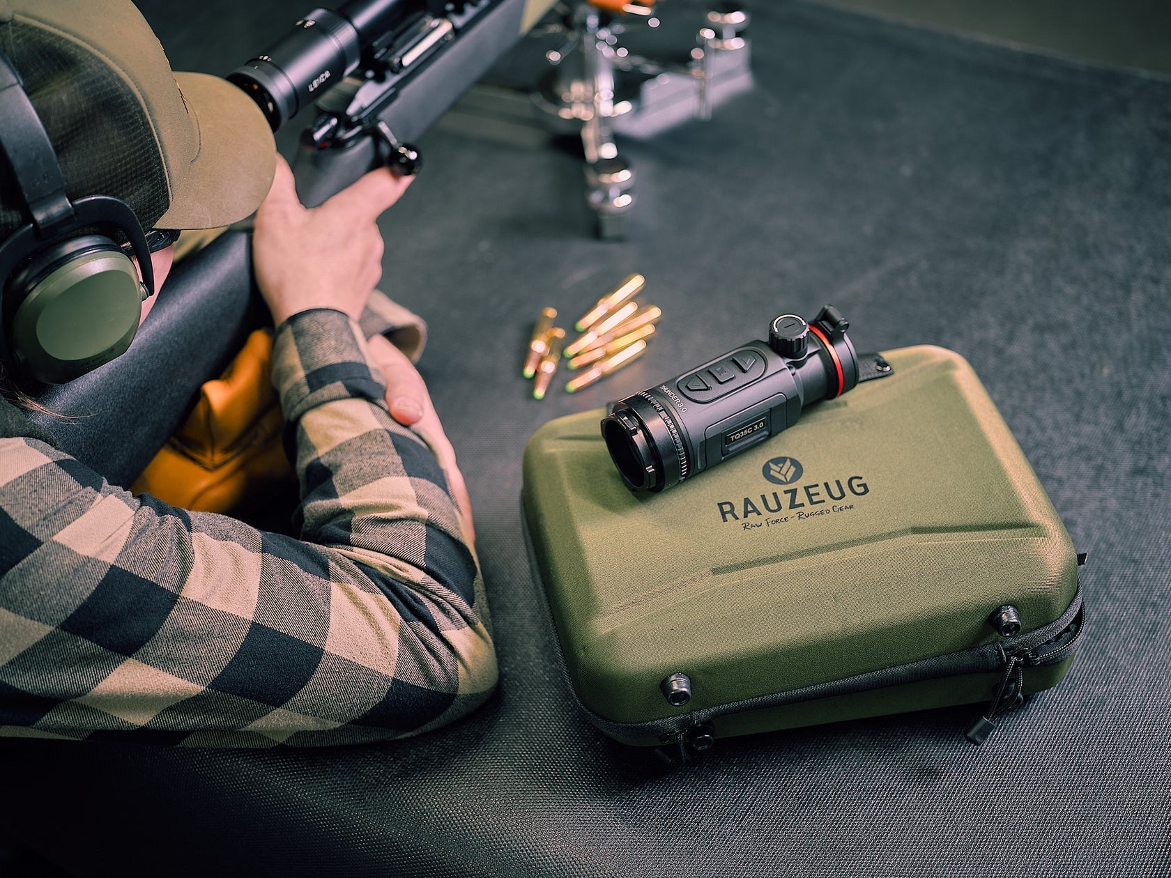 RAUZEUG Rugged GearRAUZEUG NVC300 Night Vision Softcase - Black Raptor