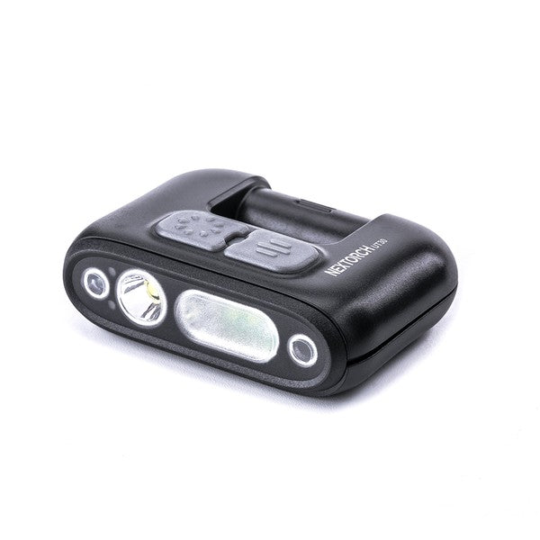 Kompakte schwarze NEXTORCH UT30 HL LED-Stirnlampe mit drei Leuchtpunkten, Gummitaste oben und USB-C-Anschluss, flaches Design.