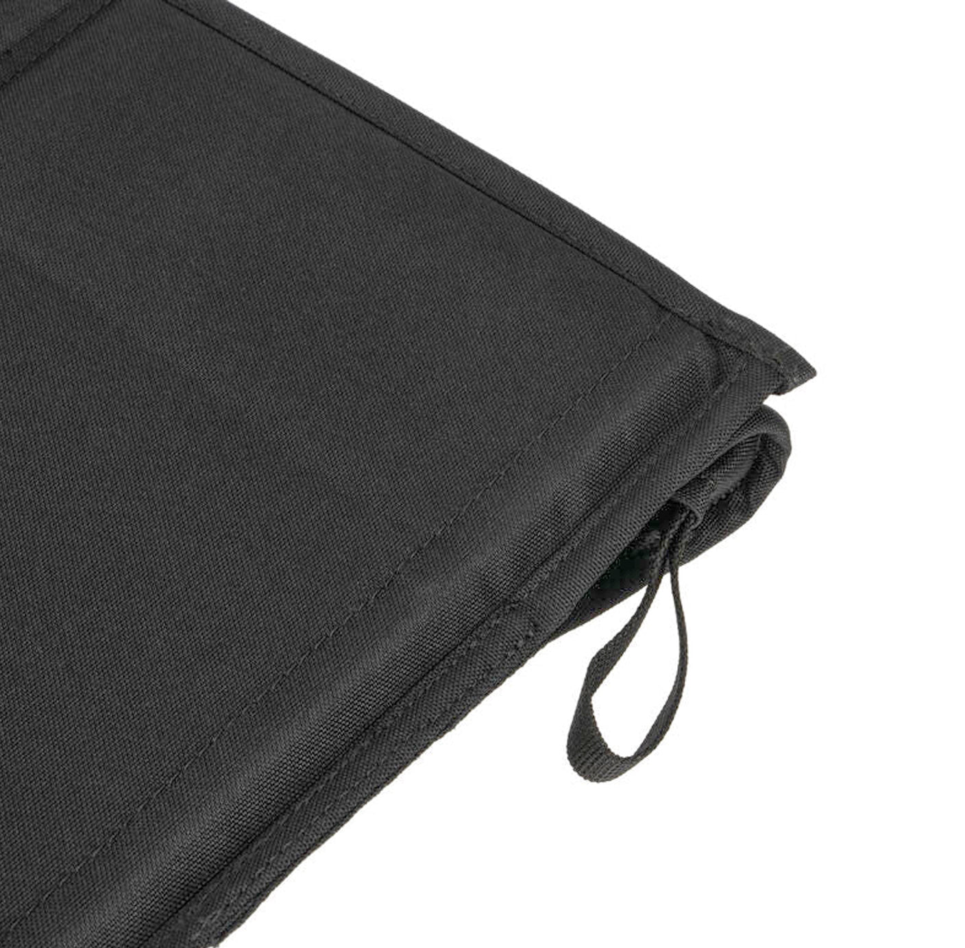 Helinox Table Four Blackout Edition – robuster Campingtisch – Produktansicht 6