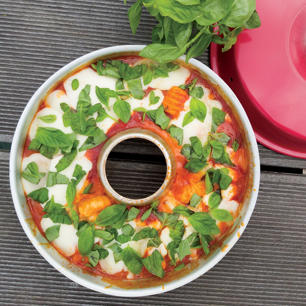 Auflauf, Quiche, Pizza & Co. – Rezepte für den Omnia Backofen – Kochbuch