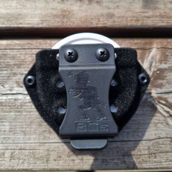 BGs Snus Carrier mit Befestigungsoption
