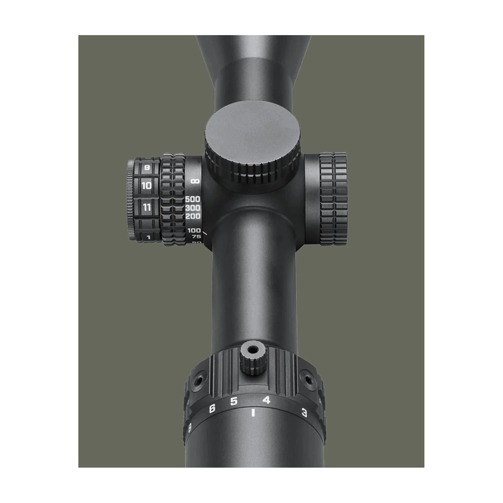 Bushnell R7 2–10×42 mit Objektiv, Verstelltürmen und seitlichem Einstellrad in Detailansicht
