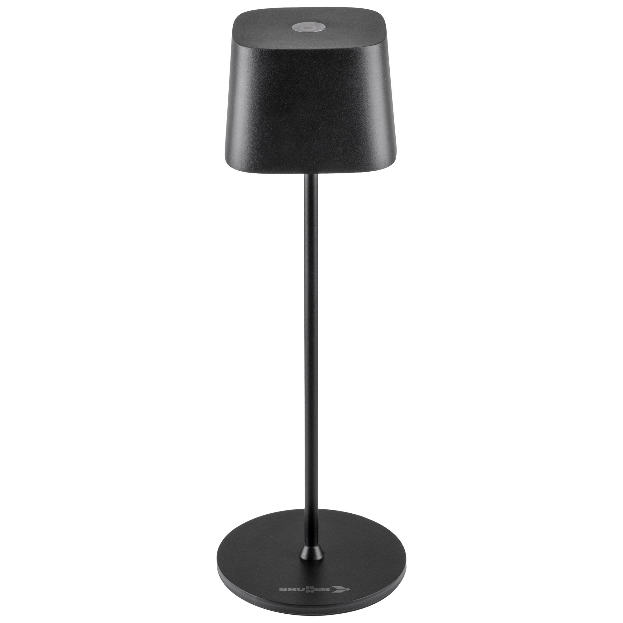 Schwarze Campinglampe Quadrilux Mini mit runder Standbasis, geradem Stiel und konisch geformtem matten Lampenschirm; Ansicht von vorn
