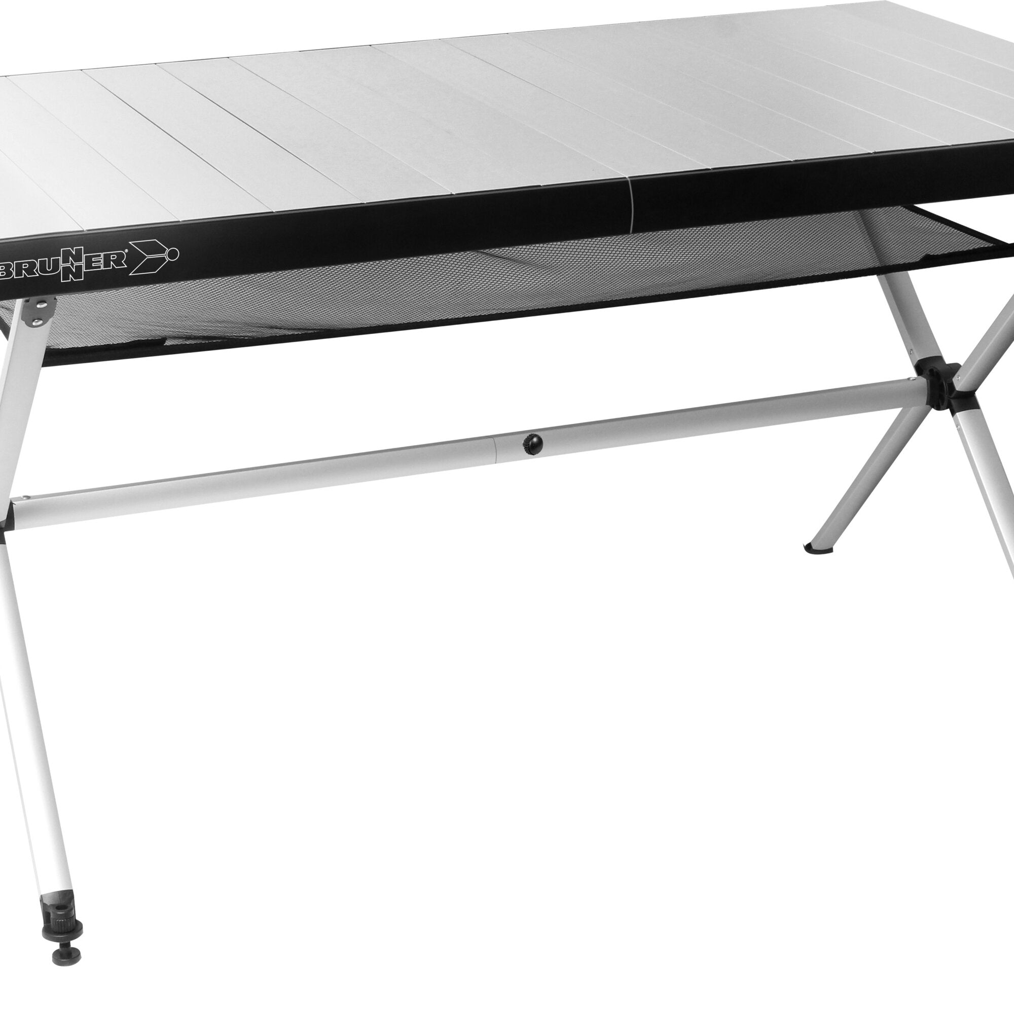 Brunner Accelerate Compack 6 Tisch mit segmentierter Metalloberfläche, schwarzer Randkante mit Logo, Mesh-Unterlage und silbernem Gestell