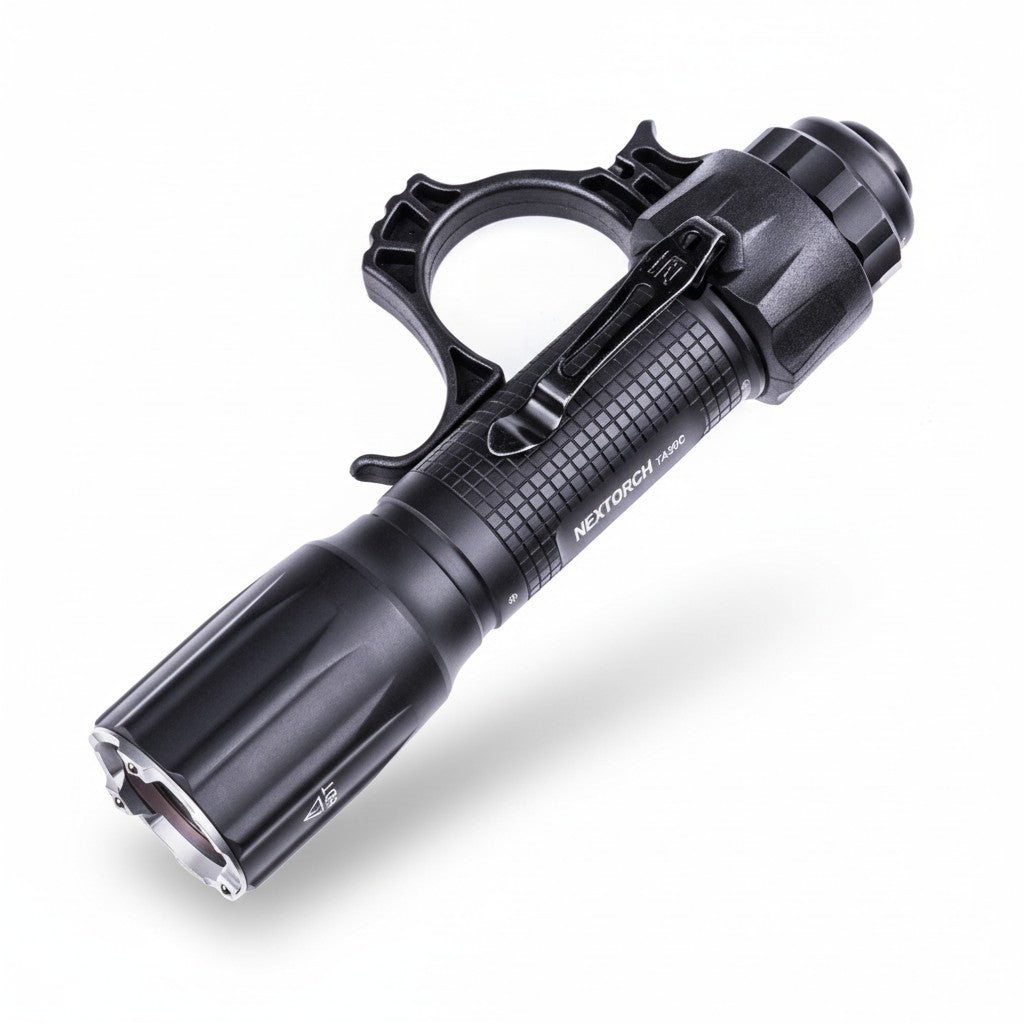 NEXTORCH-TA30D-Next-Generation-Tactical-LED-Flashlight--mit-echten-2200-Lumen-und-NEU-mit-einer-Lock-Funktion-im-Heckschalter--Kopf-mit-Nano--Keramik-Glasbrecher-und-Stroboskopfunktion--_3.jpg
