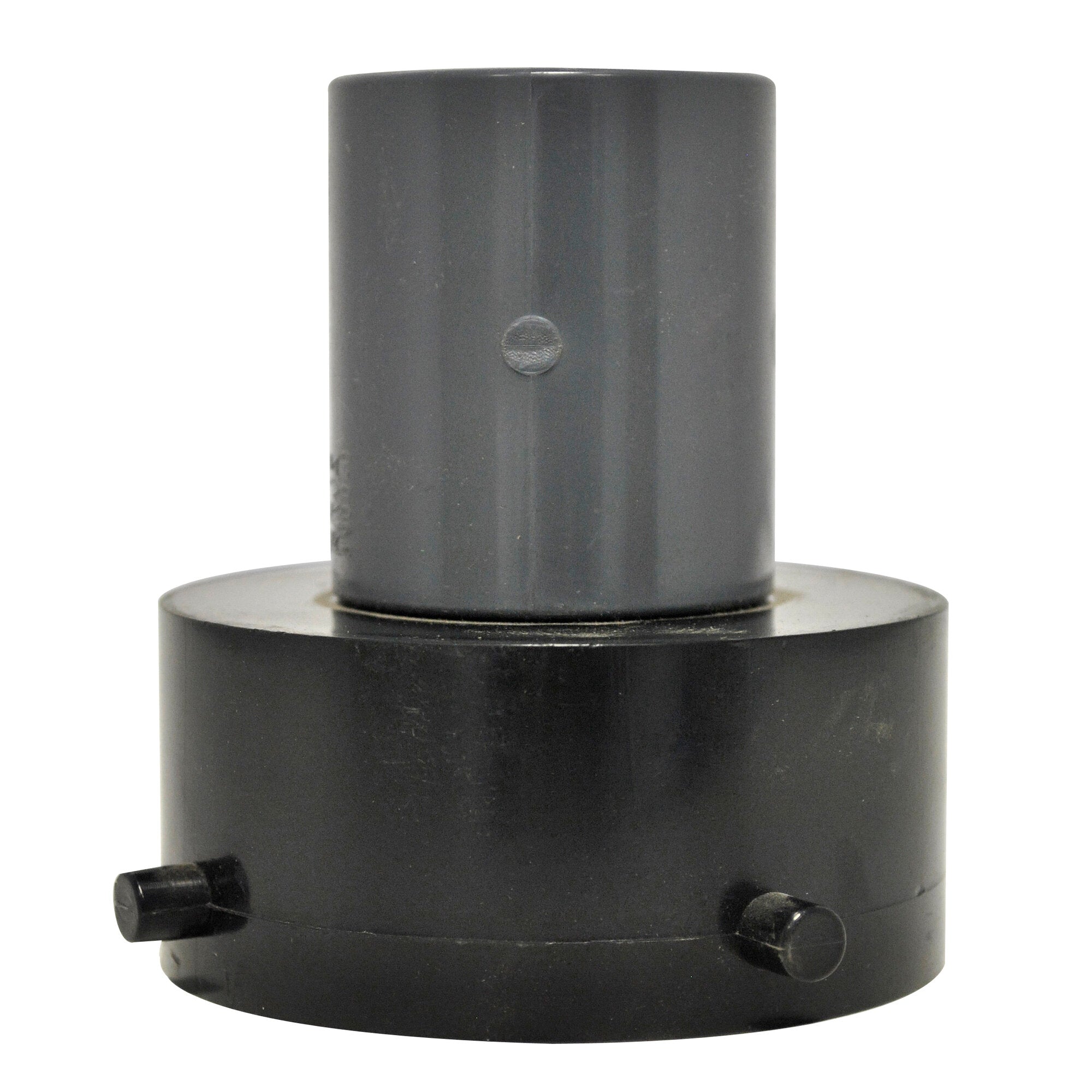 Schwarzer Adapter mit vertikalem Zylinder auf flacher runder Basis; zwei kleine Stifte ragen seitlich aus der Basis