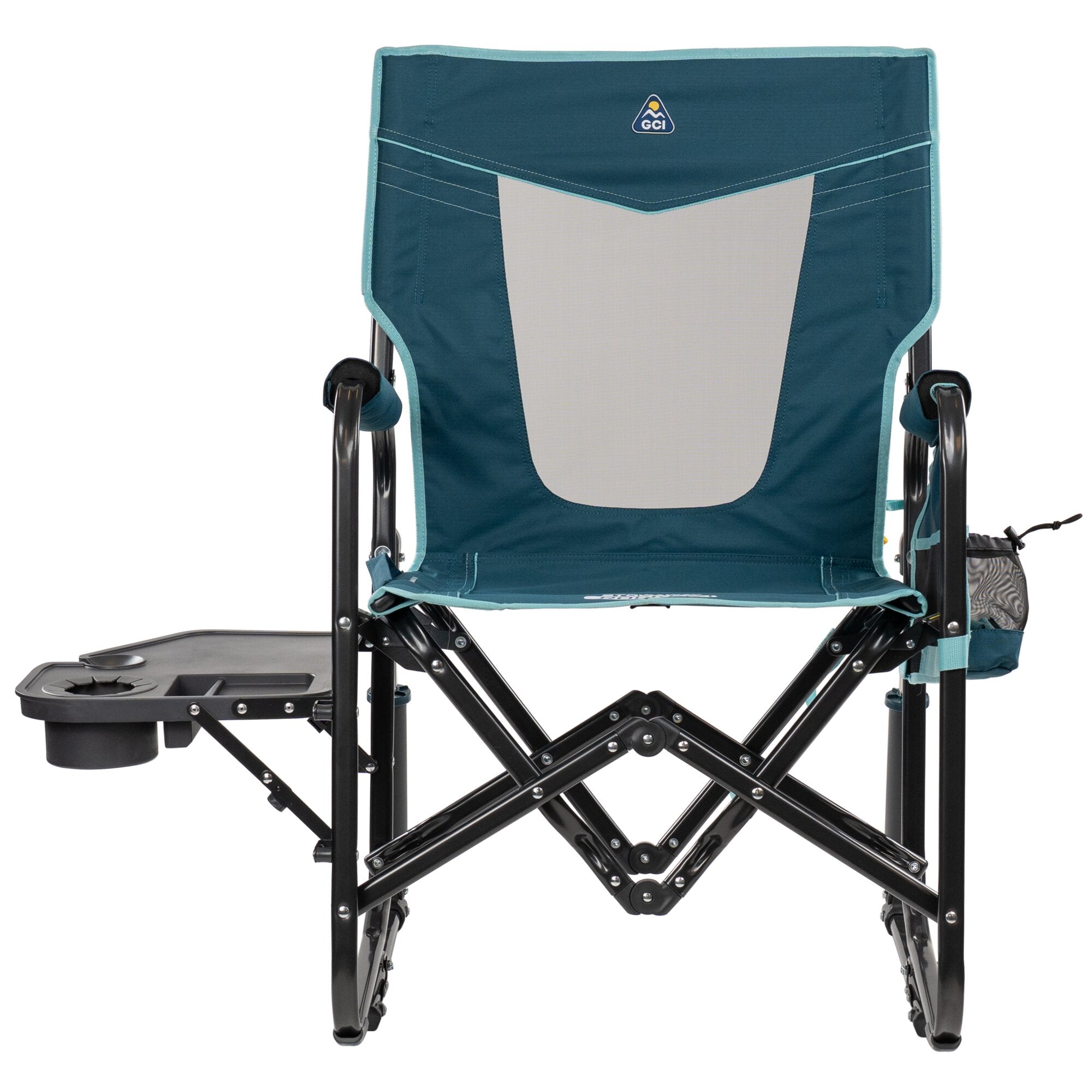 Blauer Camping-Schaukelstuhl mit Tisch und Becherhalter, Rückenteil und Sitzfläche in Blau mit cremefarbener Mitte, GCI-Logo, schwarzer Metallrahmen