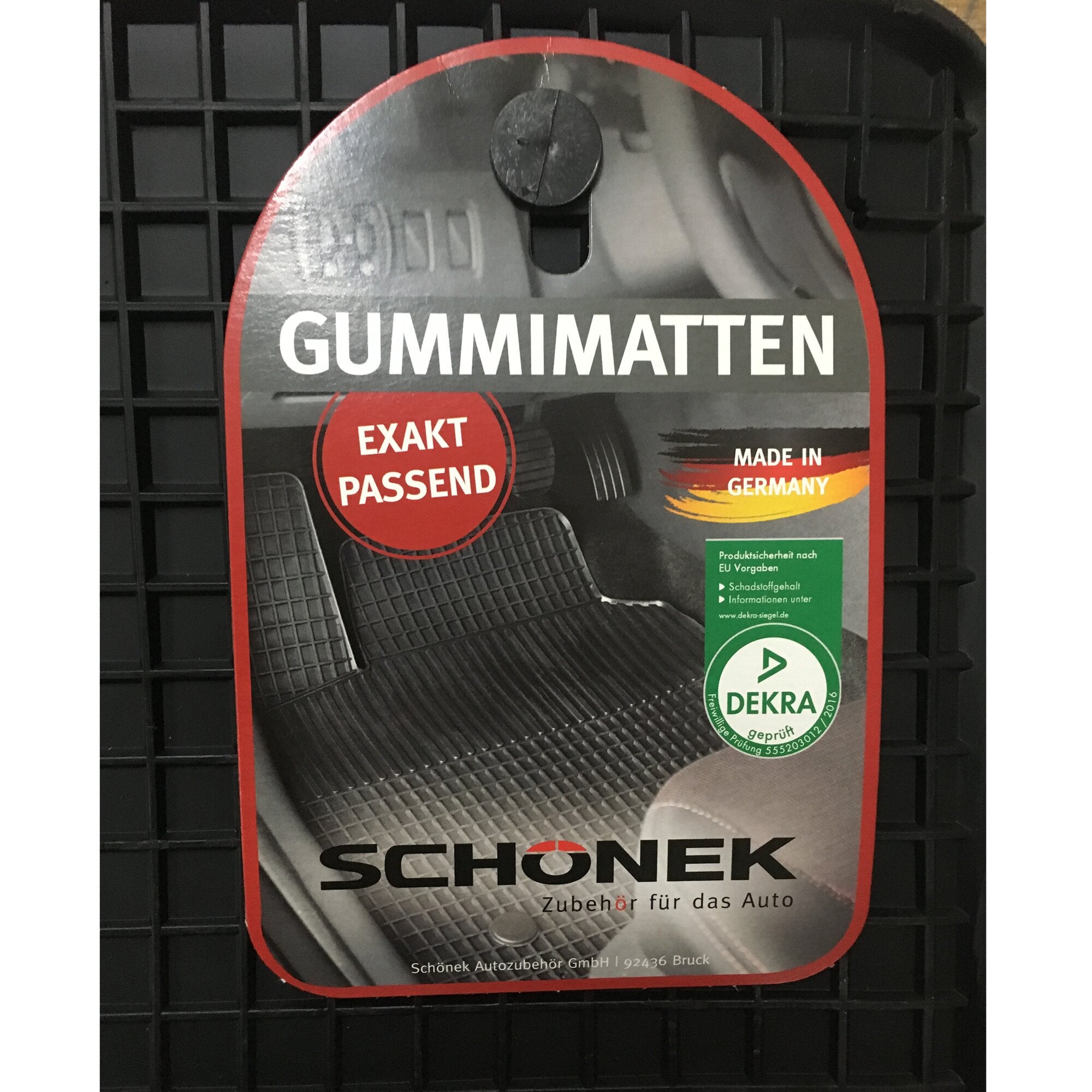 Gummimatte in Verpackung für Sprinter W907/W910; große weiße GUMMMATTEN-Aufschrift, roter Rand, EXAKT PASSEND-Aufkleber, DEKRA-Siegel