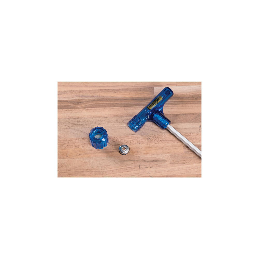 Geöffnete Spannzangenaufnahme des Frankford Arsenal 836017 Quick-n-EZ Impact Geschossziehers