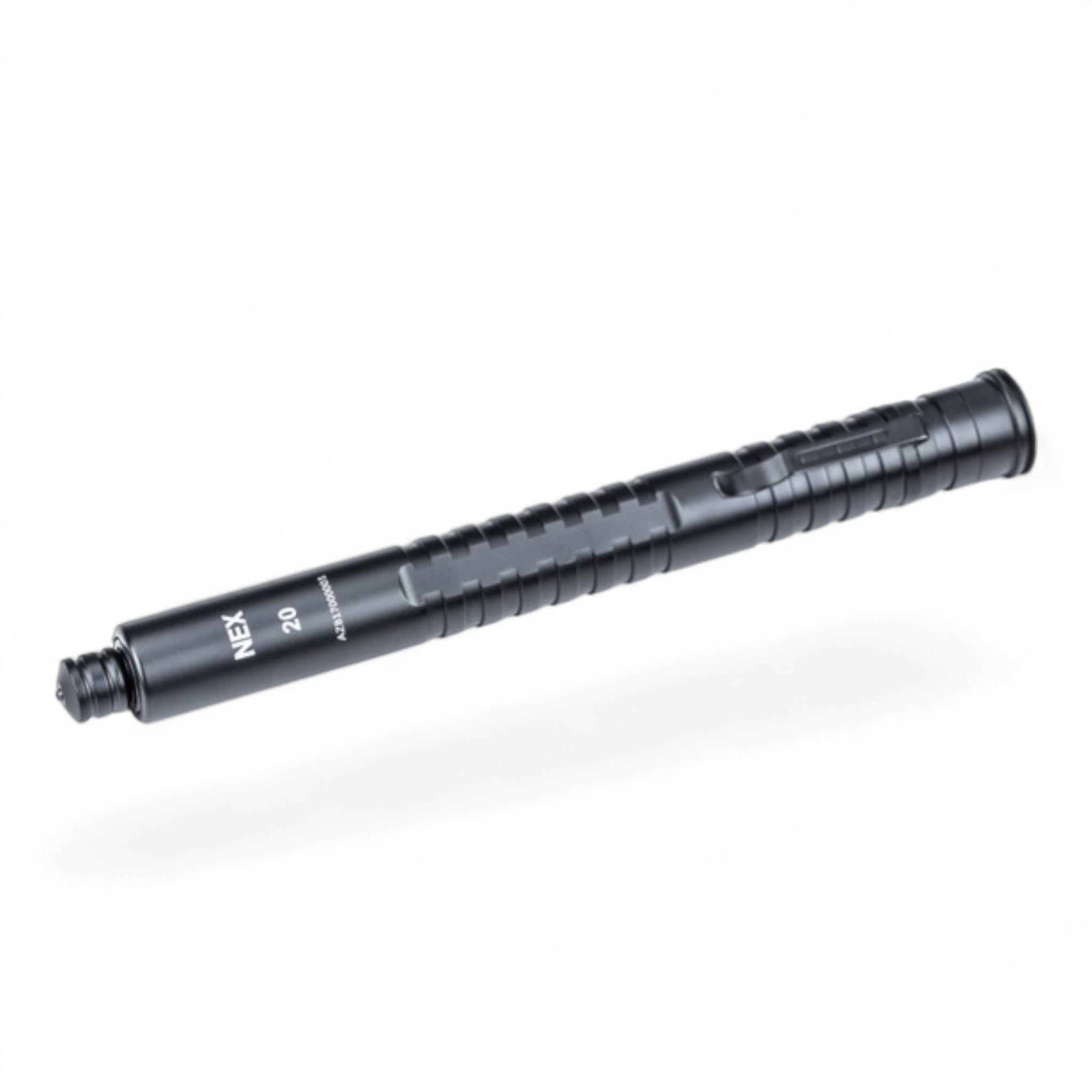 Schwarzer Teleskop-Einsatzstock NEXTORCH N20 Walker mit geriffeltem Griff und kompaktem Design, ausgezogen liegend auf.
