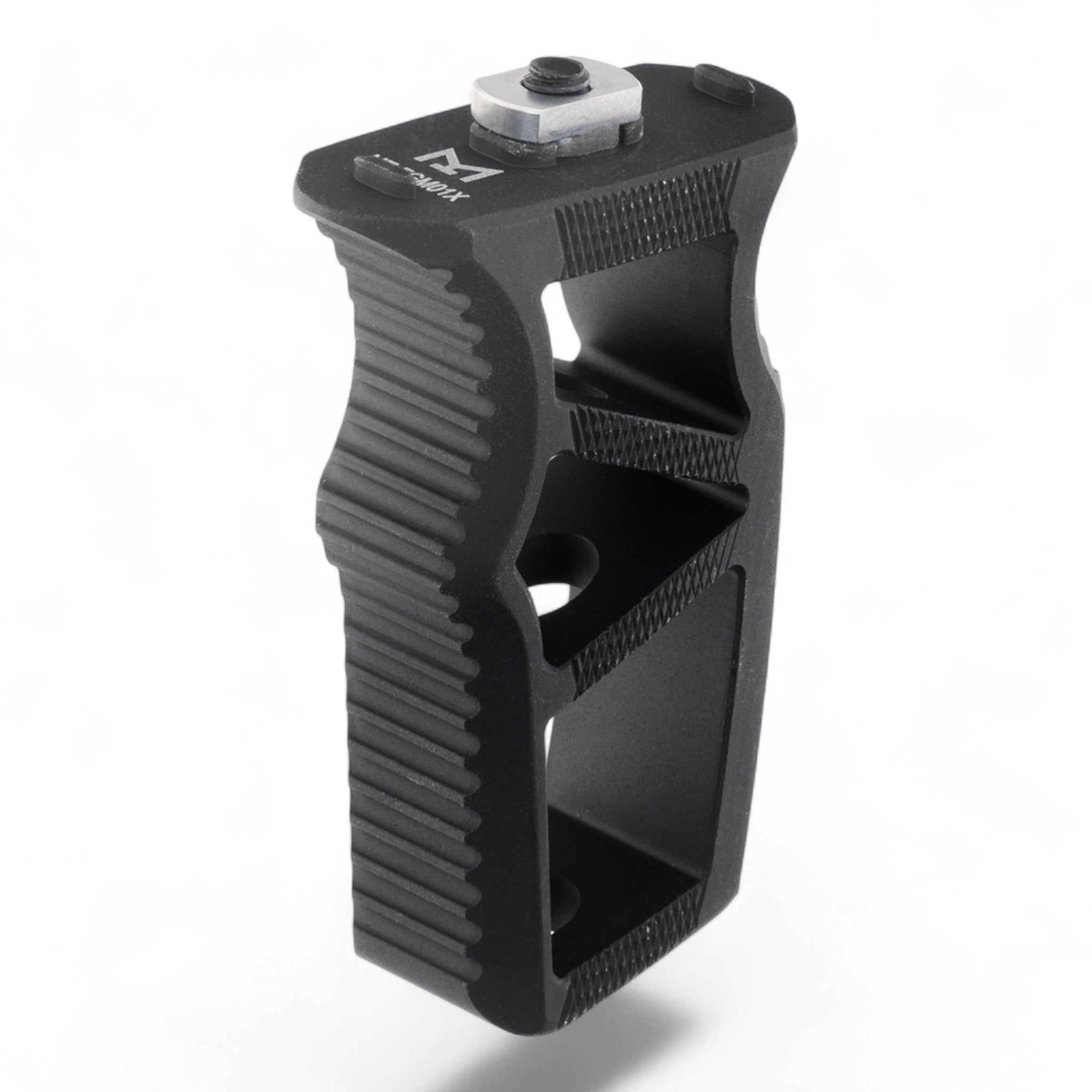 Mattschwarzer UTG Ultra Slim Vordergriff aus 6061-T6 Aluminium mit ergonomischen Rillen und M-LOK Befestigungsschlitzen.