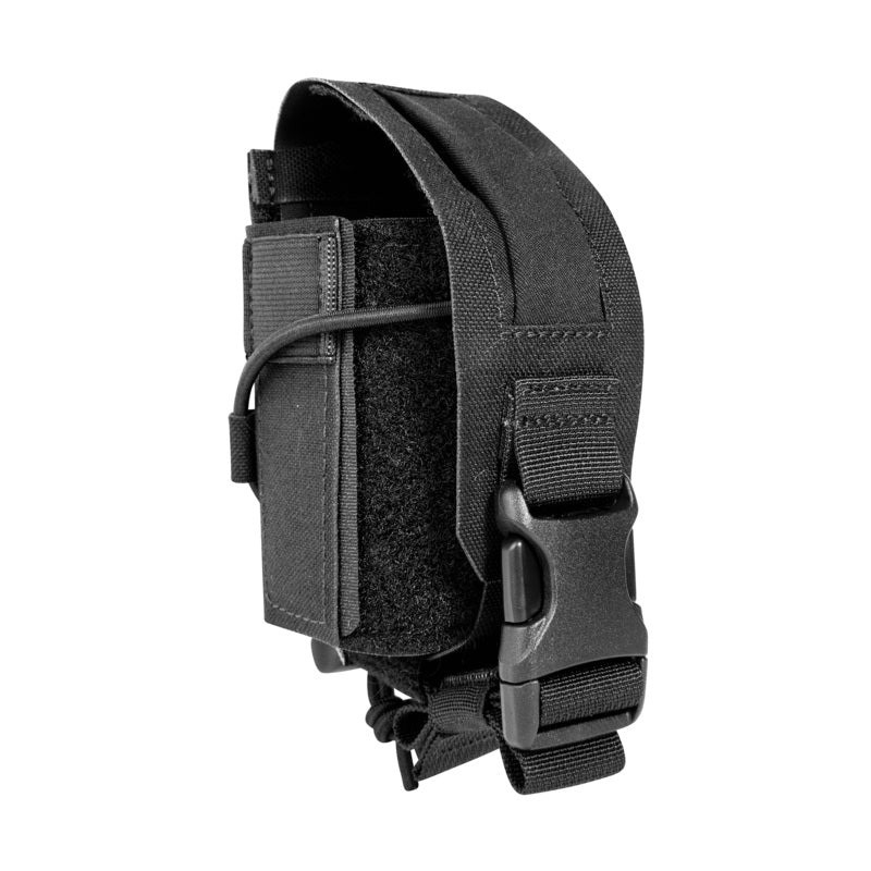 Schwarzer Tasmanian Tiger Wrap Holder aus Cordura mit verstellbarem Gurt und Klickverschluss, kompakte taktische.