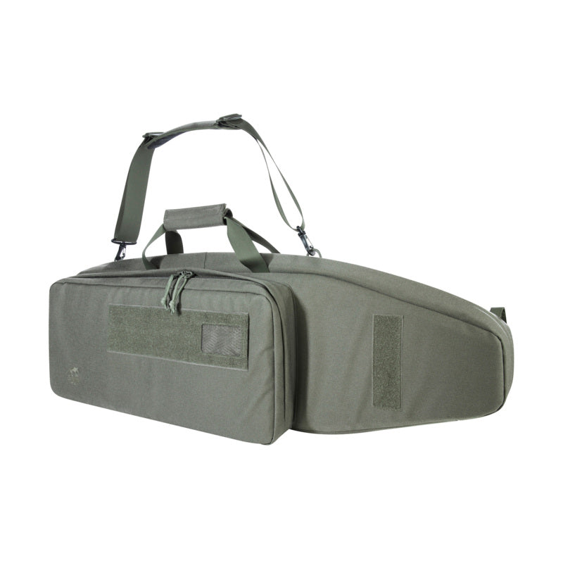 Olivgrüne Tasmanian Tiger Weapon Bag MRW IRR mit rechteckiger Außentasche, Tragegriff oben und verstellbarem Schultergurt.
