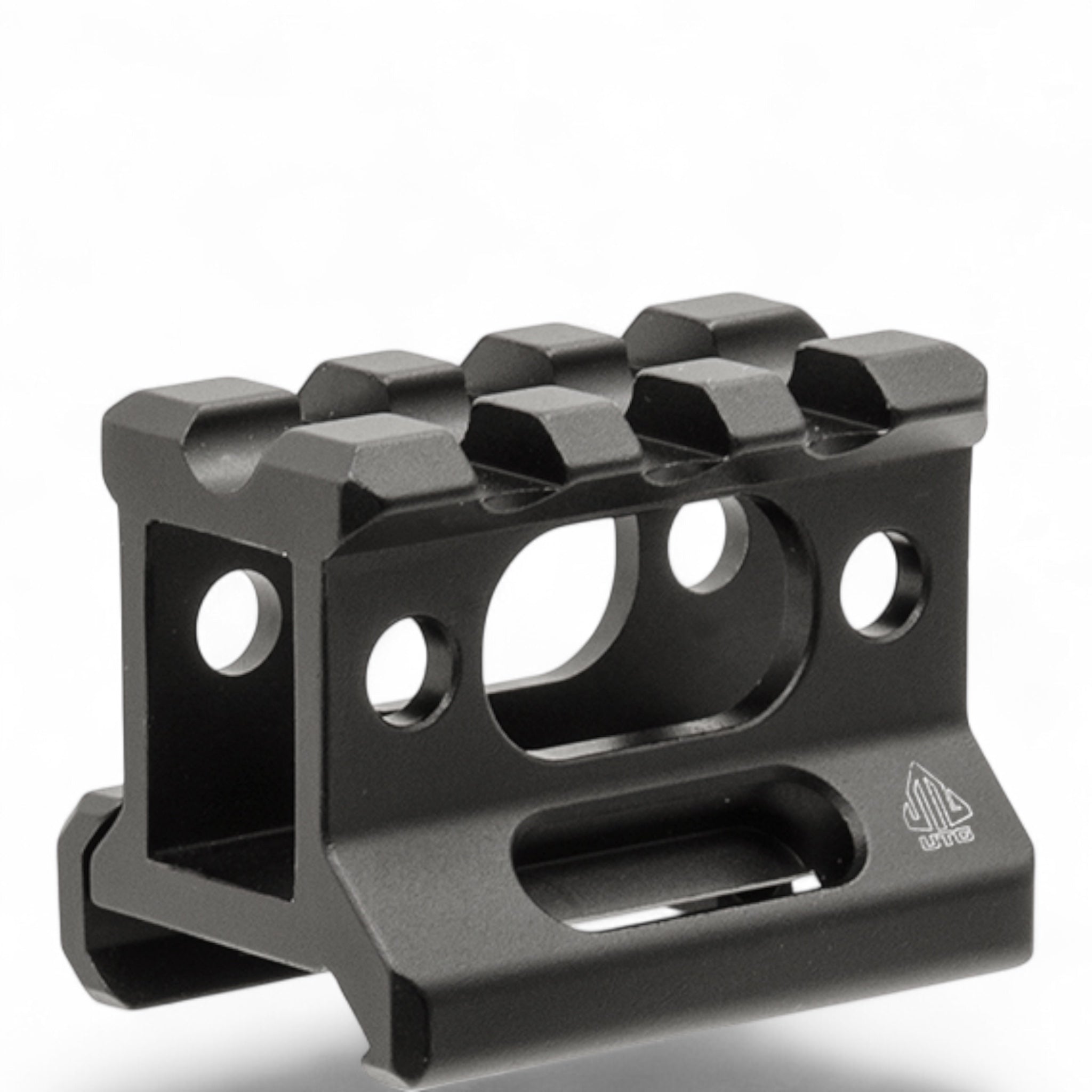 Schwarzer UTG Super Slim Picatinny Riser Mount aus anodisiertem 6061-T6 Aluminium, 25,4 mm hoch, mit drei Slots und.