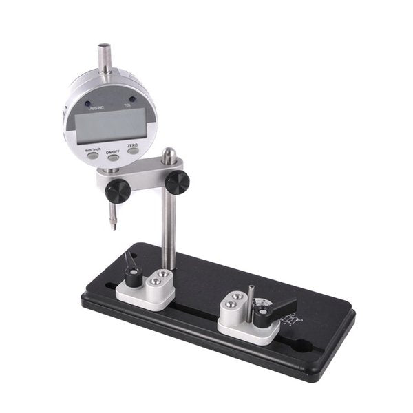 Sinclair Concentricity Gauge 09180 mit digitaler Messuhr auf schwarzer Grundplatte