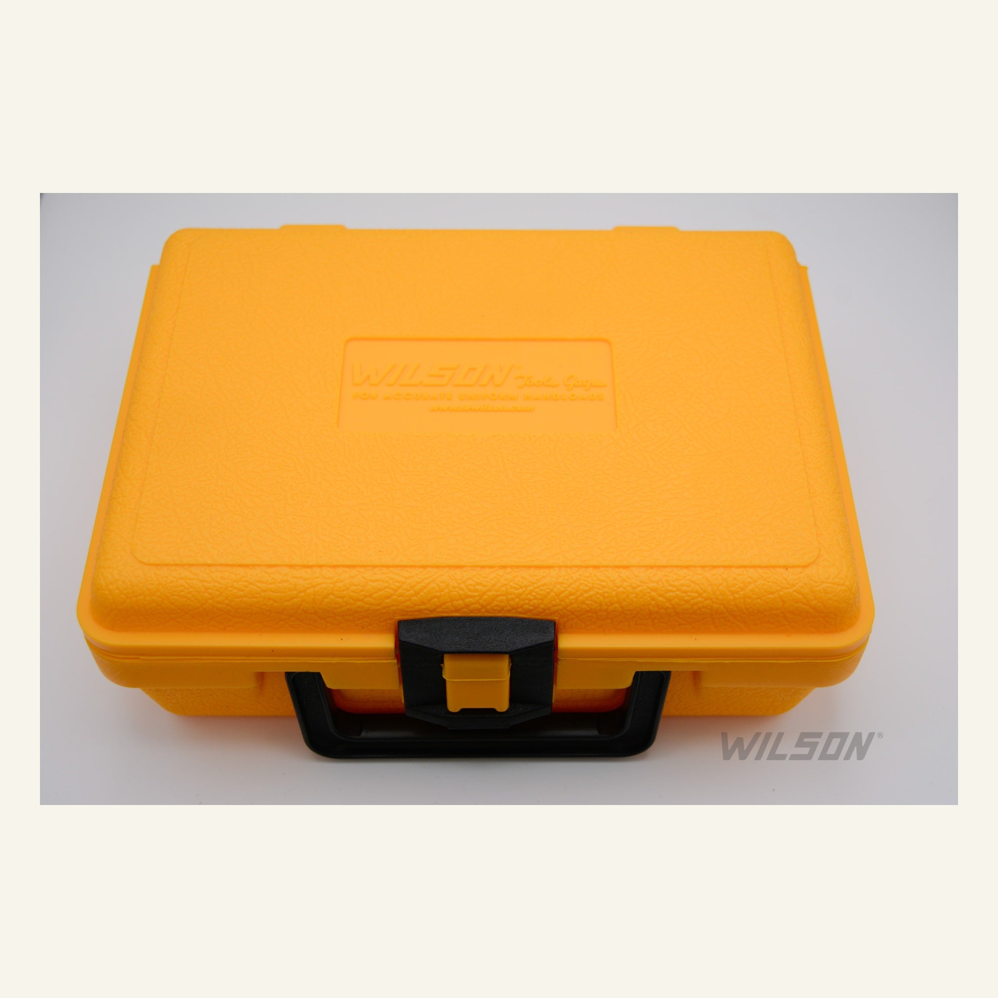 L.E. Wilson Transportkoffer auf dem offiziellen Produktbild des CTS-RKITU Hülsentrimmer-Kits