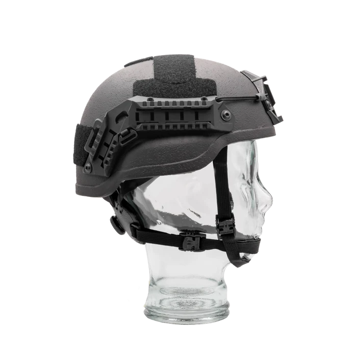 SHIELD BRAVO NIJ - IIIA MICH Helm mit Rails - Black Raptor