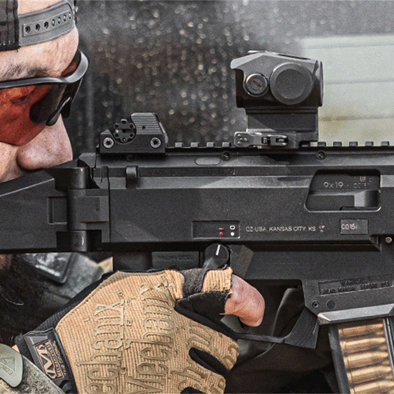 UTG ACCU-SYNC 2018R Red Dot Detail Kontextbild
